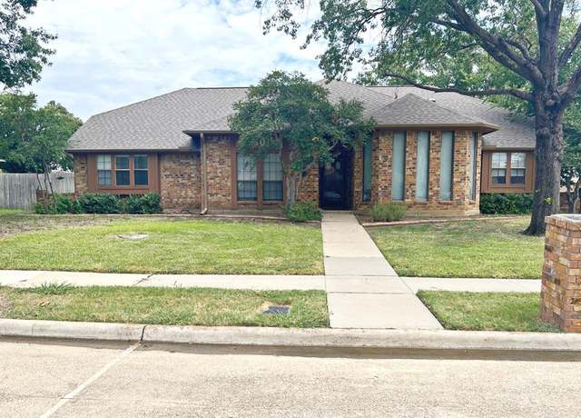 Property at 1601 Oak Creek Dr, Lewisville, TX 75077, 4 beds, 2 baths