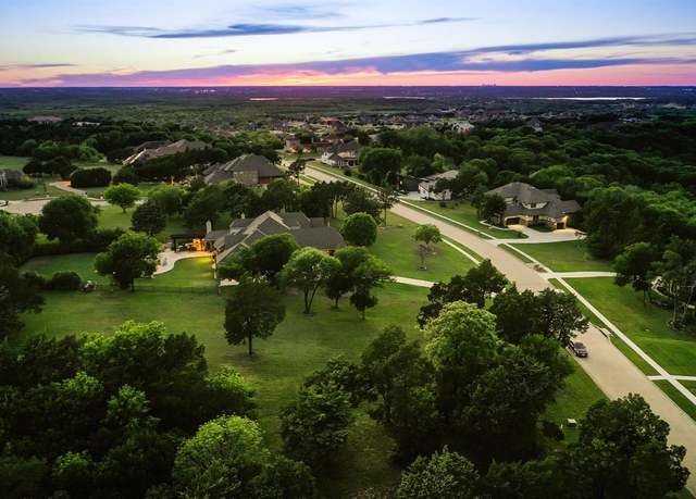 Property at 2422 Hardwick Ln, Cedar Hill, TX 75104