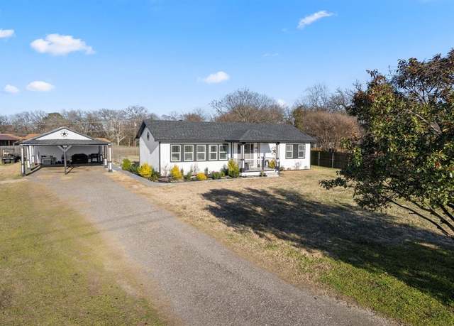 Property at 228 Autumn Wood Trl, Gun Barrel City, TX 75156, 3 beds, 2 baths