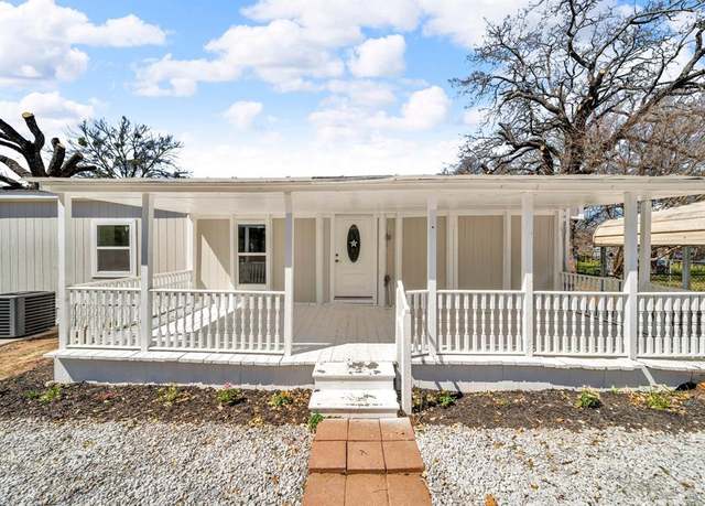 Property at 109 Halsell St, Bridgeport, TX 76426, 3 beds, 2 baths