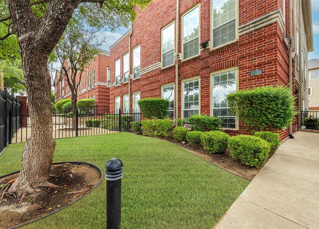 Property at 1015 W Bluff St, Fort Worth, TX 76102, 3 beds, 2 baths