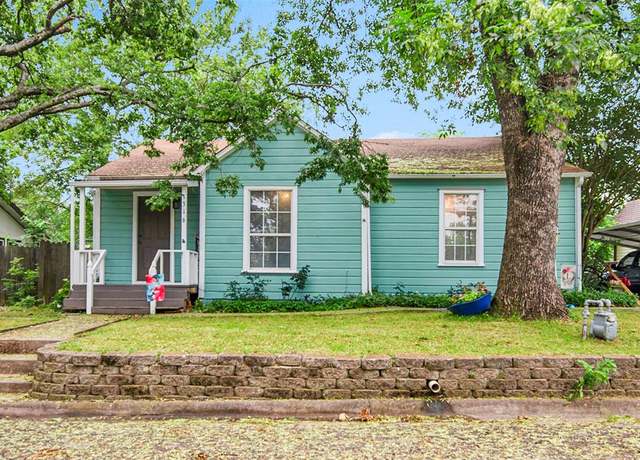 Property at 1316 Elm St, Bonham, TX 75418, 3 beds, 1.5 baths