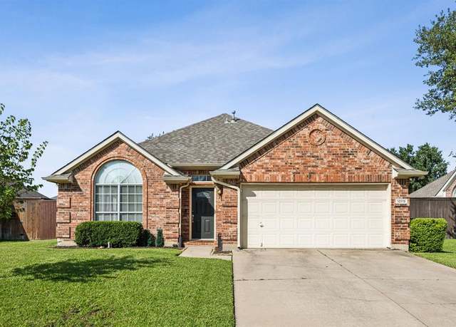 Property at 10119 Andre Dr, Irving, TX 75063, 3 beds, 2 baths