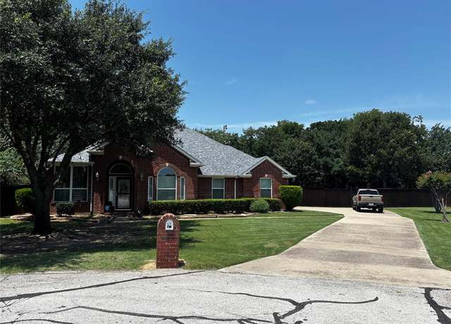 Property at 100 Palomino Ct, Shady Shores, TX 76208, 4 beds, 3 baths
