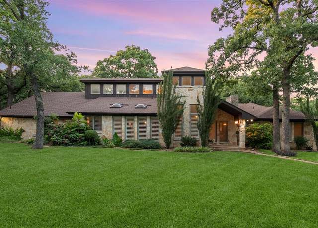 Property at 7 Woodland Dr, Mansfield, TX 76063, 4 beds, 5.5 baths