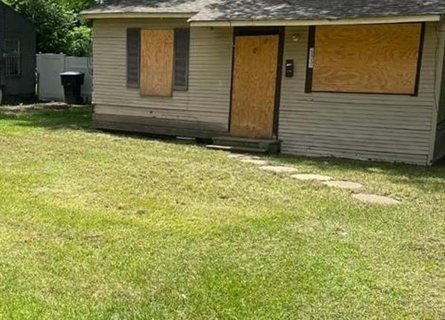 Property at 609 Harrison, Shreveport, LA 71106, 2 beds, 1 bath