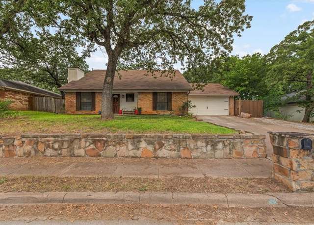 Property at 7621 Hightower Dr, North Richland Hills, TX 76182, 3 beds, 2 baths