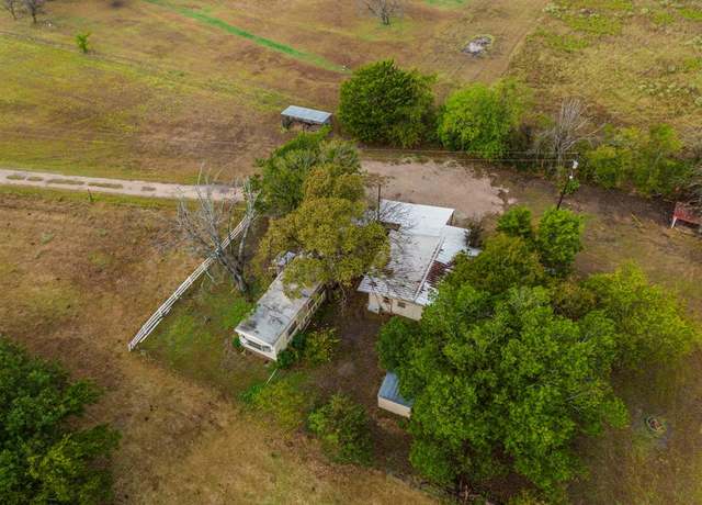 Property at 1010 Oak Valley Ln, Corsicana, TX 75110