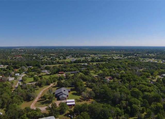 Property at 101 Oak Country, Weatherford, TX 76085, 4 beds, 2.5 baths