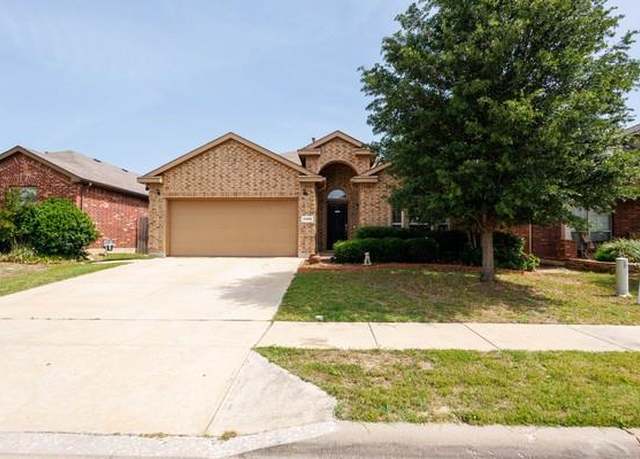 Property at 1300 Woodbine Cliff Dr, Fort Worth, TX 76179, 3 beds, 2 baths