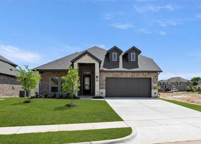 Property at 337 Loretta, Burleson, TX 76028, 4 beds, 3 baths