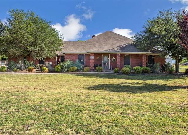 Property at 505 W 3rd St, Dodd City, TX 75438, 3 beds, 2.5 baths