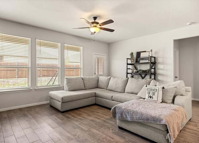 Property at 5228 Star Bright Dr, Fort Worth, TX 76179, 4 beds, 3 baths