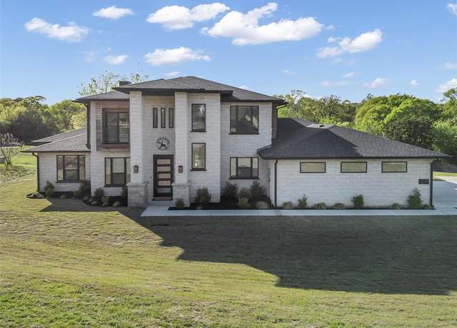 Property at 175 Bittersweet Trl, Weatherford, TX 76088, 5 beds, 3.5 baths