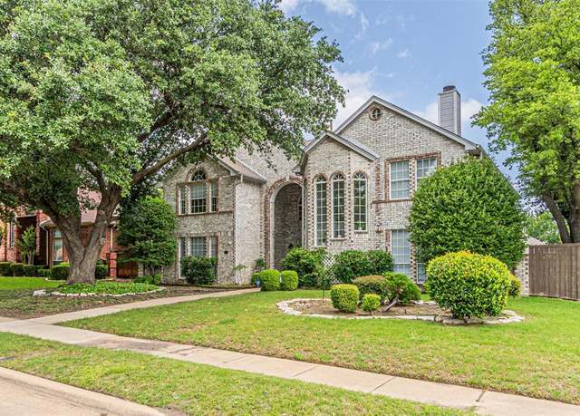 Property at 1701 Simsbury Dr, Plano, TX 75025, 5 beds, 3.5 baths
