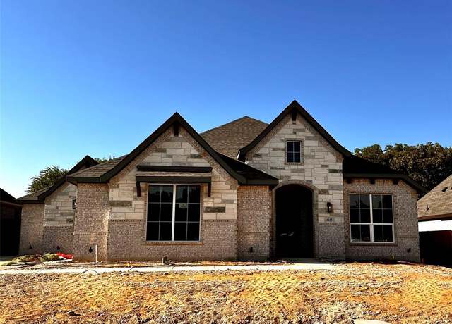 Property at 4425 Verbena St, Midlothian, TX 76065, 4 beds, 2 baths