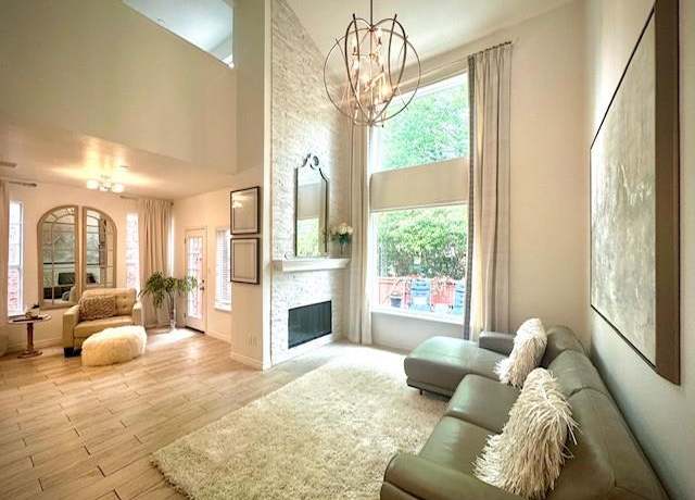 Property at 9844 Spire Ln, Plano, TX 75025, 2 beds, 2.5 baths