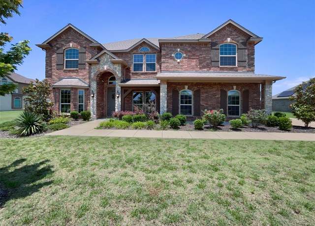 Property at 233 Stonegate Way, Red Oak, TX 75154, 6 beds, 3.5 baths