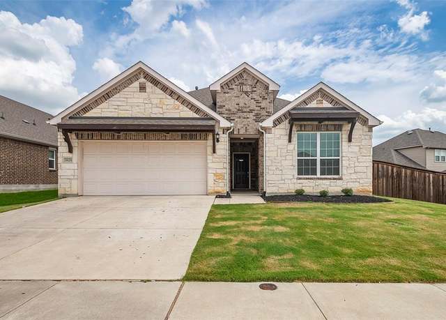 Property at 3829 Hawsbrook Ln, Fort Worth, TX 76137, 4 beds, 3 baths