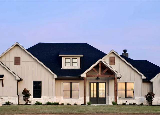 Property at 1373 Old Decatur Rd, Decatur, TX 76234, 4 beds, 2.5 baths