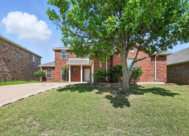 Property at 7009 Snowy Owl St, Arlington, TX 76002, 4 beds, 2.5 baths