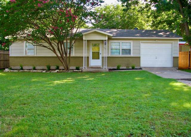 Property at 705 N Pendell Ave, Cleburne, TX 76033, 3 beds, 1 bath