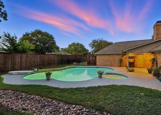 Property at 7329 Londonderry Dr, North Richland Hills, TX 76182, 3 beds, 2 baths