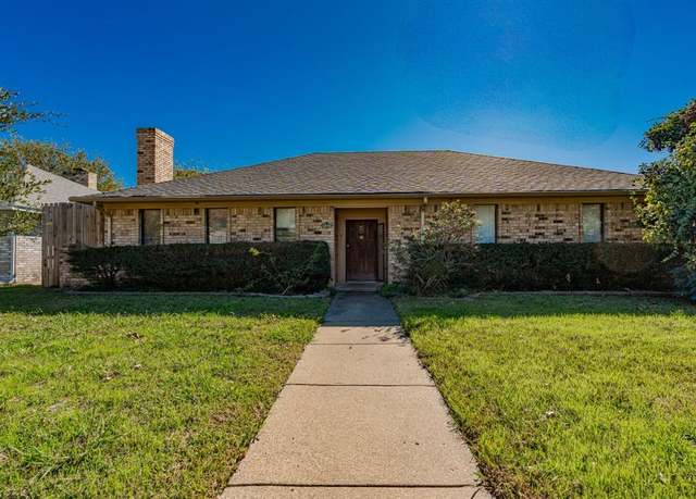 Property at 1802 Westgate Dr, Terrell, TX 75160, 3 beds, 2 baths