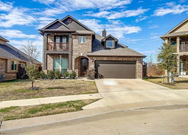 Property at 1004 Austin Dr, Godley, TX 76044, 5 beds, 2.5 baths