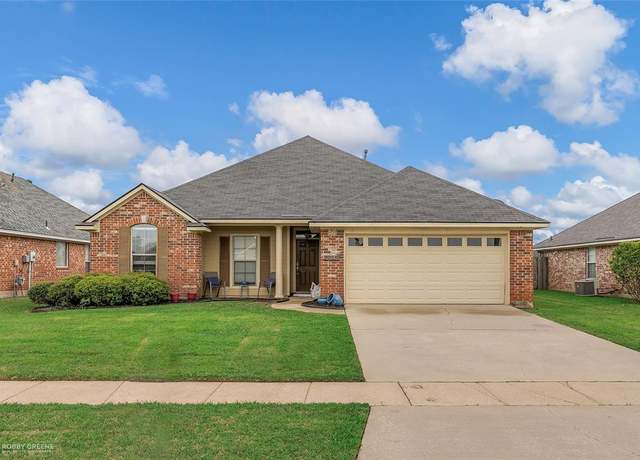 Property at 5848 Bluebonnett Dr, Bossier City, LA 71112, 4 beds, 2 baths
