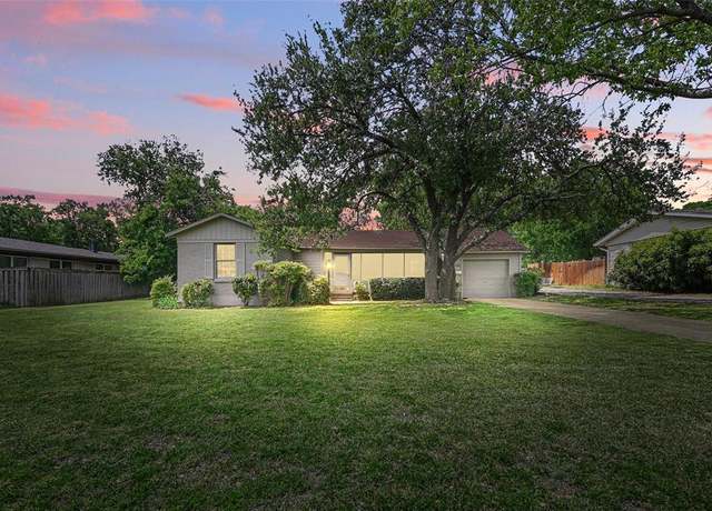 Property at 1828 Jenson Rd, Fort Worth, TX 76112, 2 beds, 1 bath