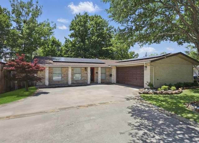 Property at 813 Melrose Dr, Richardson, TX 75080, 3 beds, 2 baths