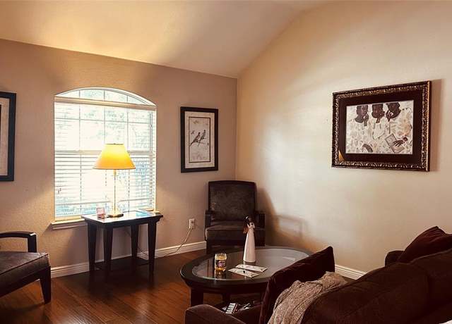 Property at 919 Wood Brook Dr, Grand Prairie, TX 75052, 4 beds, 2 baths