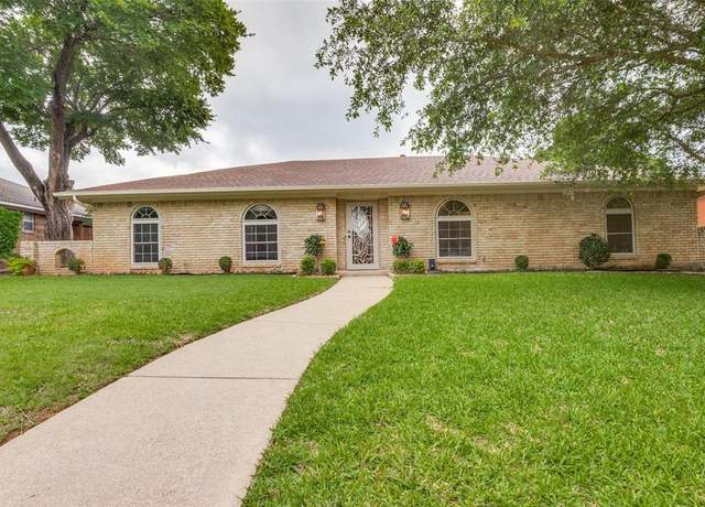 Property at 728 The Meadows Pkwy, Desoto, TX 75115, 4 beds, 3 baths