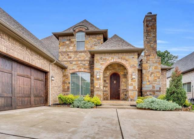 Property at 6801 Woodland Hills Dr, North Richland Hills, TX 76182, 5 beds, 4.5 baths
