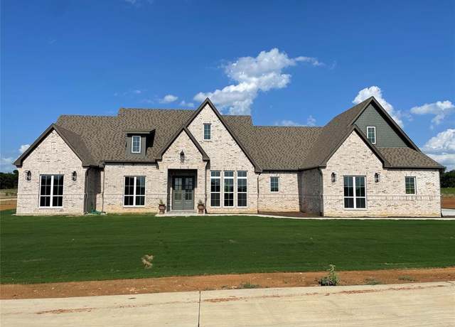 Property at 1007 Dixie Estates Way, Whitesboro, TX 76273, 4 beds, 2.5 baths