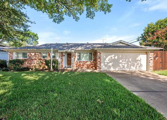 Property at 1137 Irwin Dr, Hurst, TX 76053, 3 beds, 2 baths