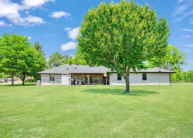 Property at 104 County Road 42310, Paris, TX 75462, 3 beds, 2 baths