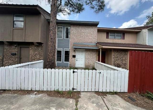 Property at 1905 N Ben Wilson St #15, Victoria, TX 77901, 3 beds, 1.5 baths