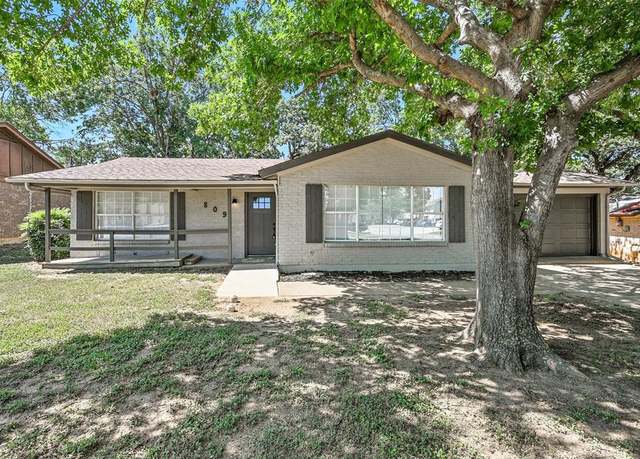 Property at 809 W Redbud Dr, Hurst, TX 76053, 3 beds, 2 baths