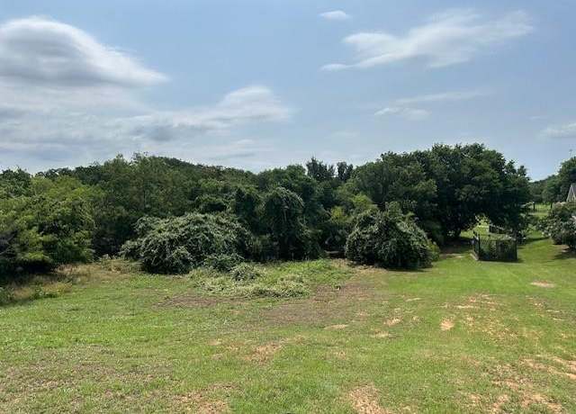 Property at 1633 Rockview Dr, Granbury, TX 76049