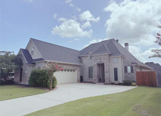 Property at 504 Linden Cir, Benton, LA 71006, 4 beds, 3 baths