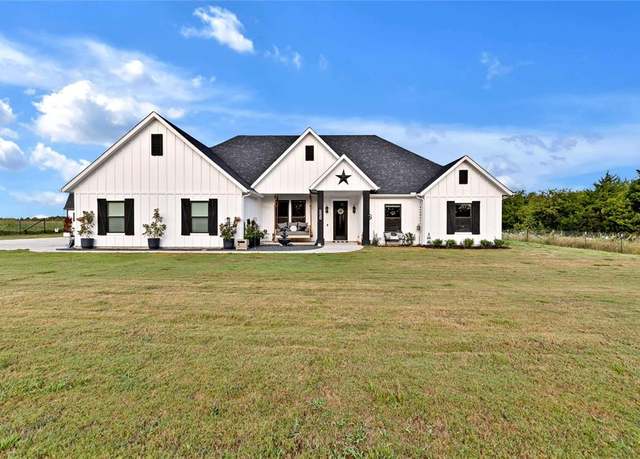 Property at 550 County Road 4109, Greenville, TX 75401, 4 beds, 2 baths