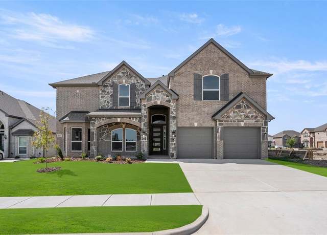 Property at 212 Tradd St, Glenn Heights, TX 75154, 5 beds, 4 baths