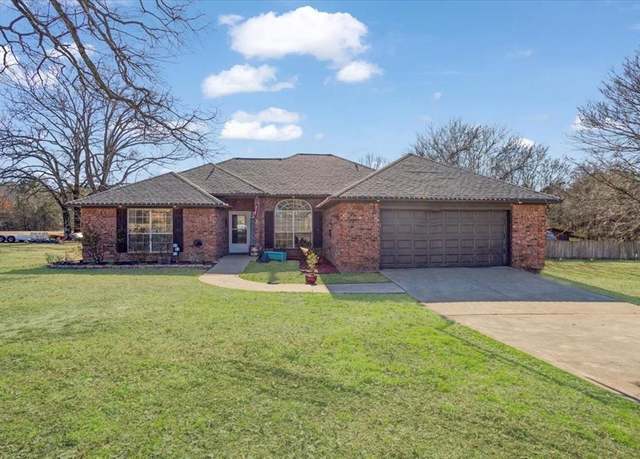 Property at 7004 PR 4638, Mount Pleasant, TX 75455, 3 beds, 2.5 baths
