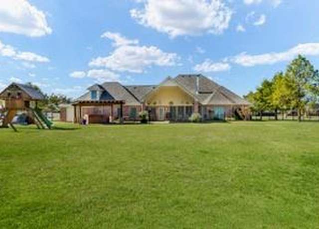Property at 1121 Foolish Pleasure Dr, Terrell, TX 75160, 5 beds, 3 baths