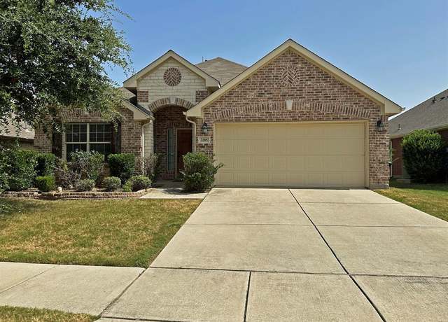 Property at 2205 Willow Creek Dr, Little Elm, TX 75068, 4 beds, 2 baths