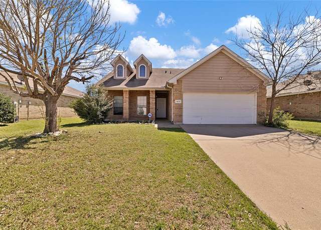 Property at 1217 Foxtail Ln, Crowley, TX 76036, 3 beds, 2 baths