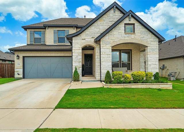 Property at 1704 Bella Ln, Mansfield, TX 76063, 4 beds, 3 baths