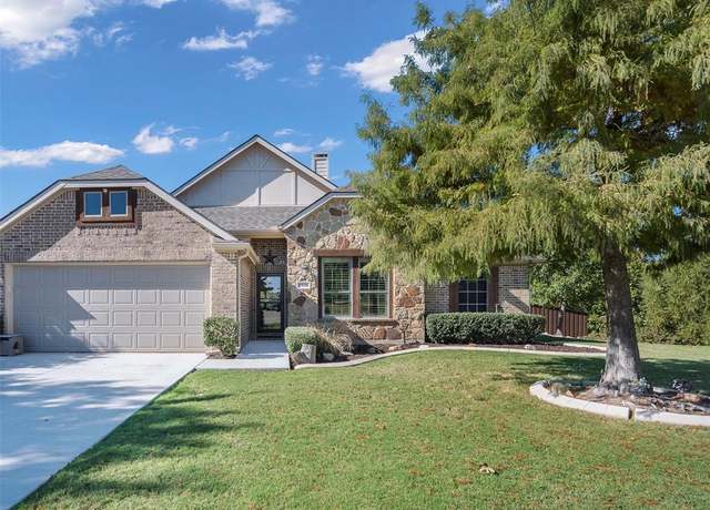 Property at 2936 Paint Horse Trl, Little Elm, TX 75068, 3 beds, 2 baths